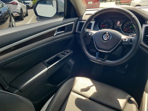 Used 2019 Volkswagen Atlas SE w/ Towing Package FWD image 15