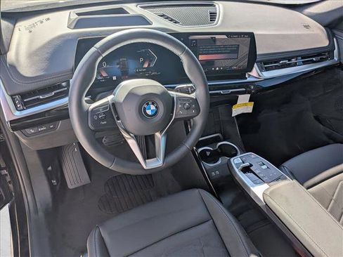 Used 2026 BMW X1 xDrive28i w/ Technology Package image 3