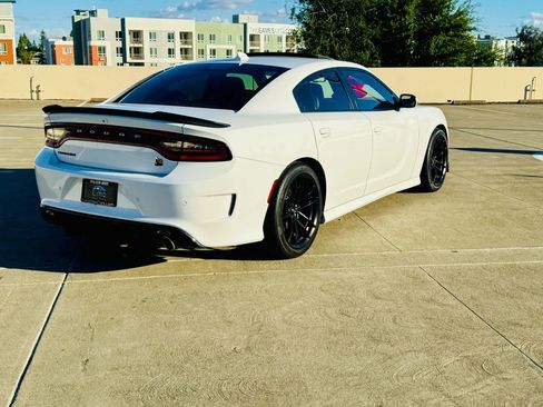 Used 2021 Dodge Charger Scat Pack w/ Dynamics Package image 5