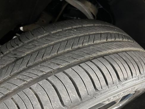 Used 2023 GMC Yukon XL Denali image 44