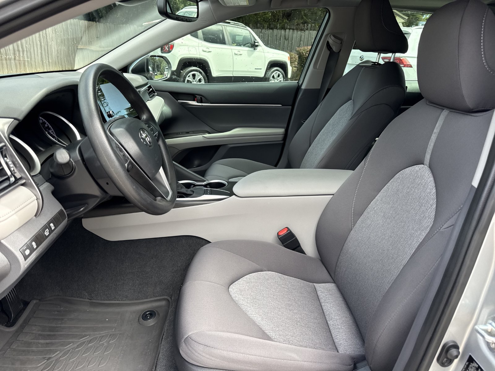 Used 2024 Toyota Camry LE w/ Convenience Package FWD image 9