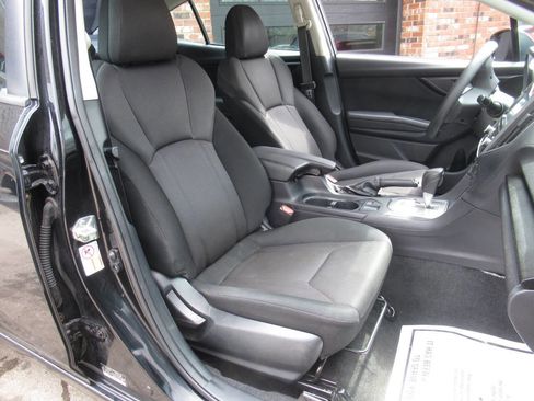 Used 2017 Subaru Impreza 2.0i image 6