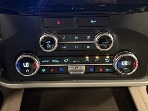 Certified 2023 Ford Expedition Limited AWD/4WD image 28