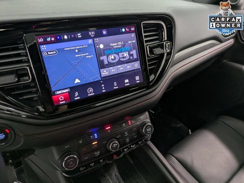 Used 2025 Dodge Durango GT AWD/4WD image 11