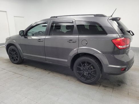 Used 2017 Dodge Journey SXT w/ Blacktop Package FWD image 3