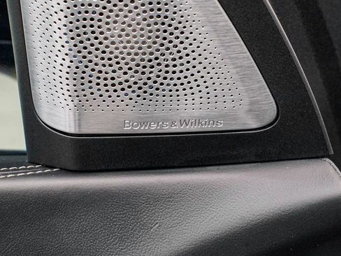 Used 2024 BMW X7 M60i w/ Executive Package image 11