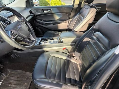 Used 2019 Ford Edge SEL w/ Equipment Group 201A FWD image 5