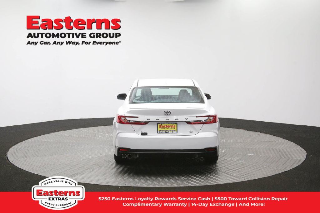 Used 2025 Toyota Camry SE FWD image 38