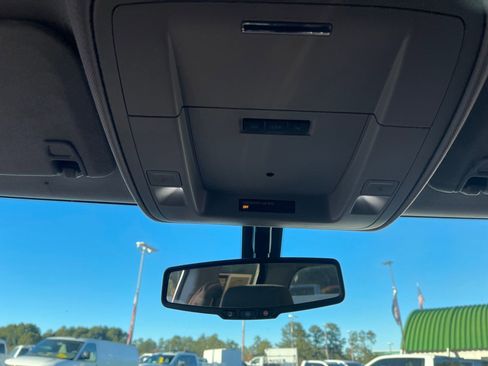 Used 2018 Chevrolet Silverado 1500 LT image 18