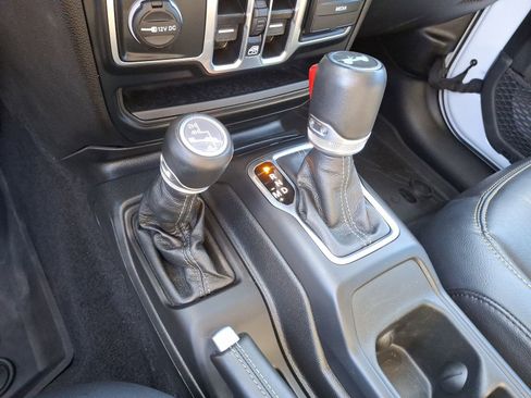 Used 2024 Jeep Wrangler Sahara w/ Technology Group image 17