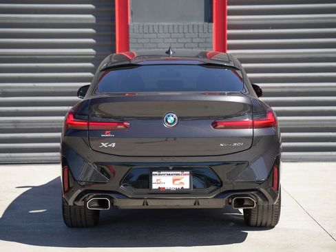 Used 2022 BMW X4 xDrive30i w/ M Sport Package 2 image 5