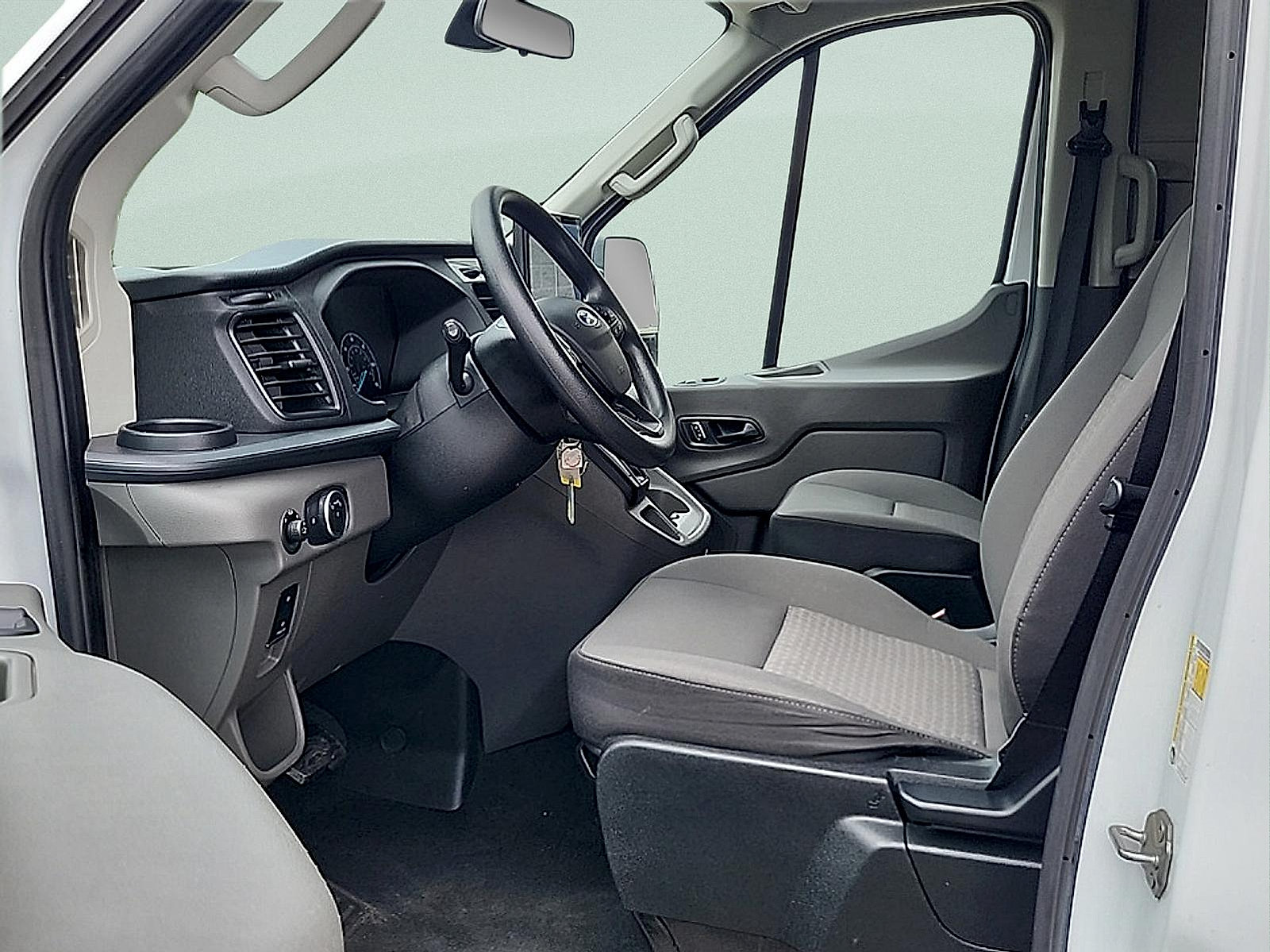 Used 2024 Ford Transit 350 XLT RWD image 12