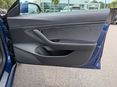 Used 2020 Tesla Model 3 Standard Range RWD image 32