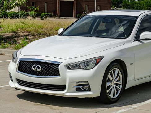 Used 2016 INFINITI Q50 3.0t Premium w/ Cargo Package RWD image 8