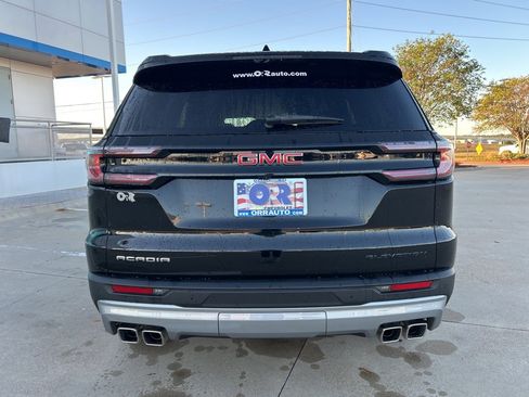 Used 2025 GMC Acadia Elevation image 6