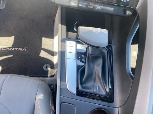 Certified 2024 Hyundai Elantra SEL FWD image 35