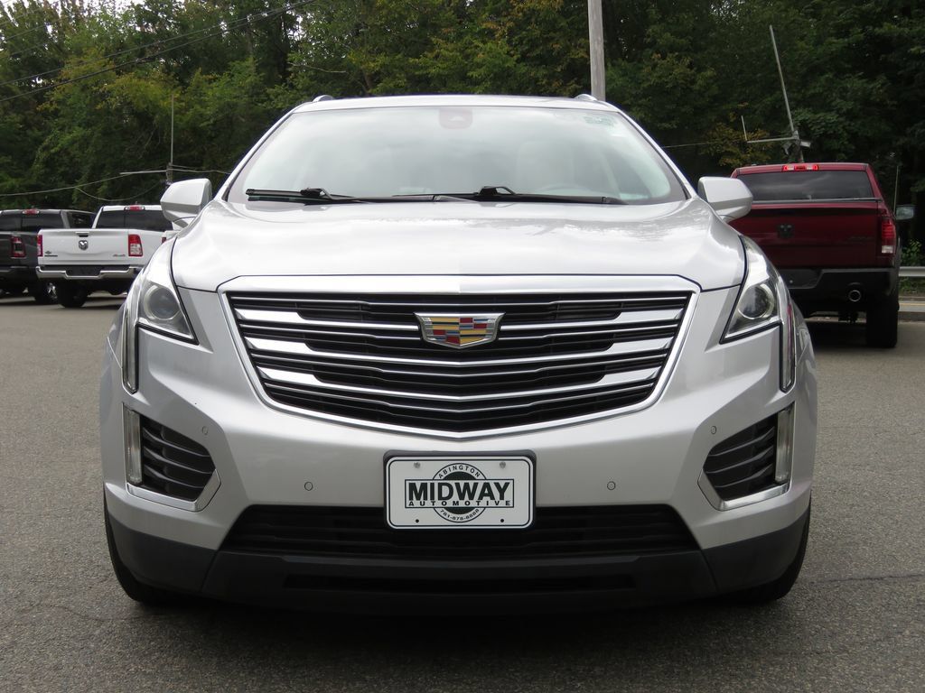 Used 2017 Cadillac XT5 Luxury w/ Driver Awareness Package AWD/4WD image 2