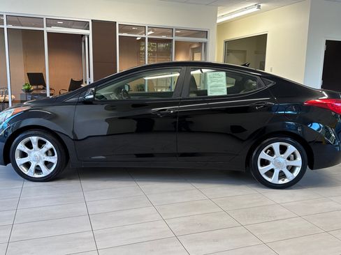 Used 2012 Hyundai Elantra Limited w/ Technology Pkg 5 image 7