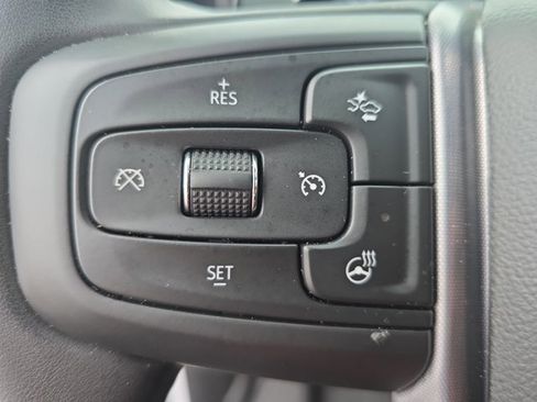 Used 2024 GMC Sierra 1500 SLT w/ SLT Convenience Package image 17