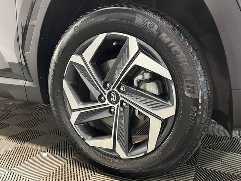 Used 2024 Hyundai Tucson Limited AWD/4WD image 3