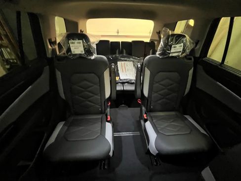 New 2026 Volkswagen Atlas Peak Edition AWD/4WD image 25