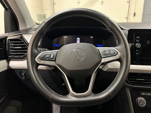 Used 2025 Volkswagen Taos S AWD/4WD image 17