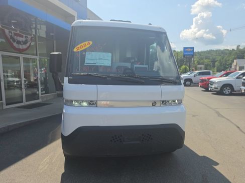 Used 2024 Chevrolet Brightdrop 400 w/ Commercial Equipment Package AWD/4WD image 8