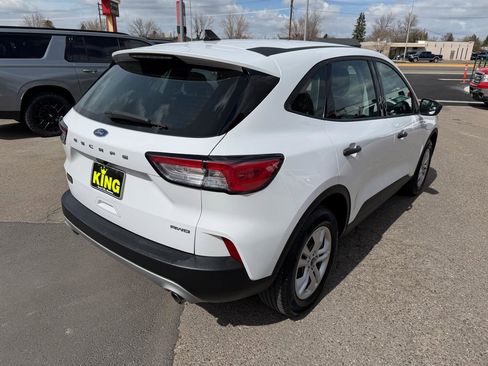 Used 2022 Ford Escape S image 3