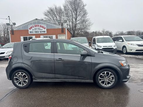 Used 2017 Chevrolet Sonic LT w/ Convenience Package image 4