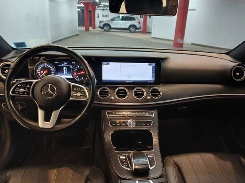 Used 2019 Mercedes-Benz E 300 4MATIC w/ Premium 1 Package image 19