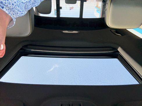 Used 2023 Chevrolet Colorado ZR2 w/ Desert Boss Special Edition image 11