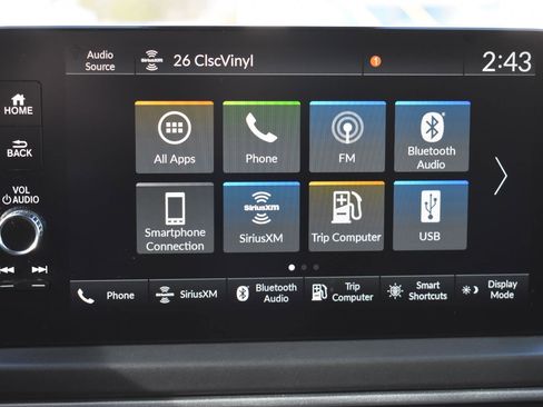 Used 2025 Honda Pilot EX-L image 10