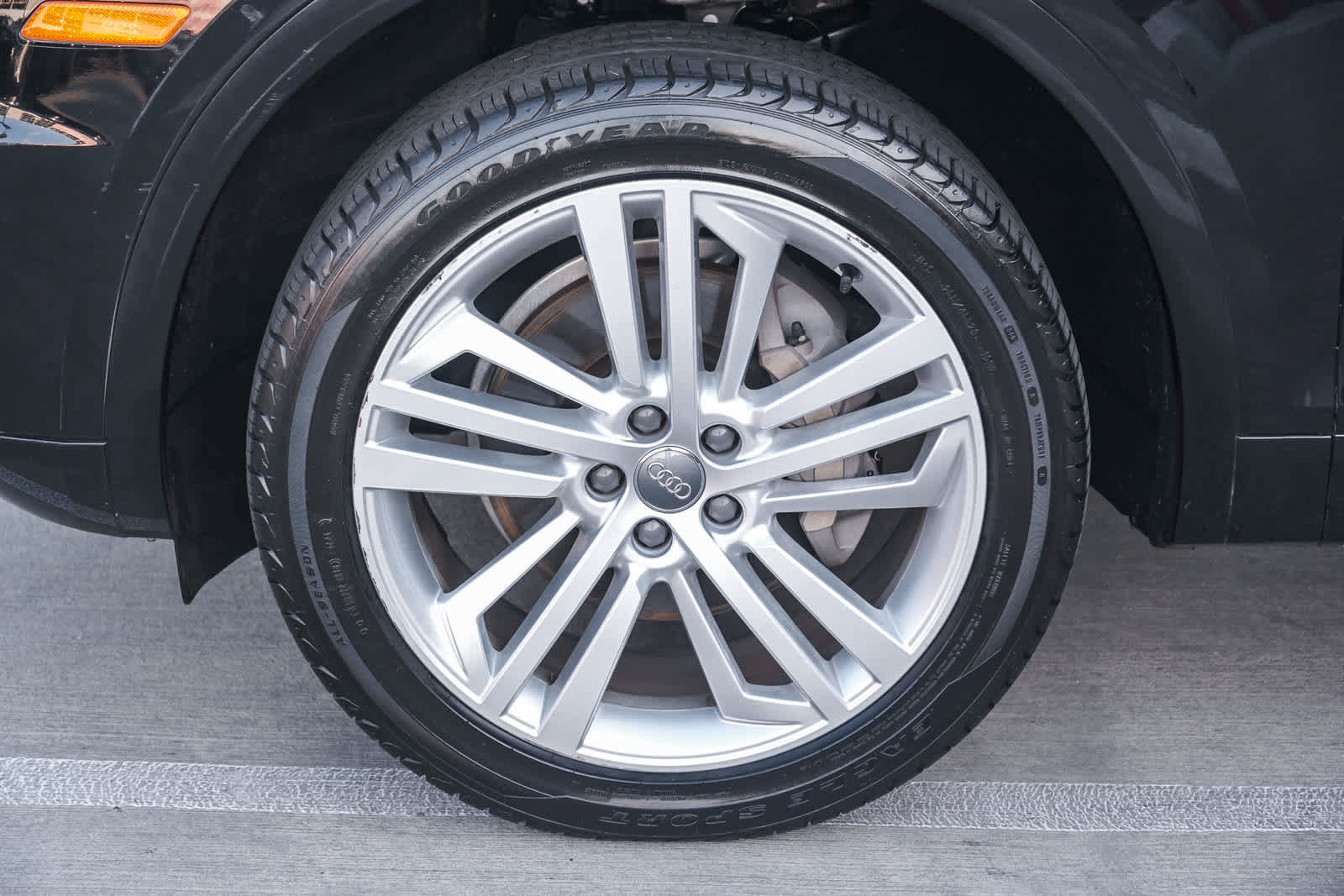 Used 2018 Audi Q5 2.0T Premium Plus w/ Premium Plus Package AWD/4WD image 10