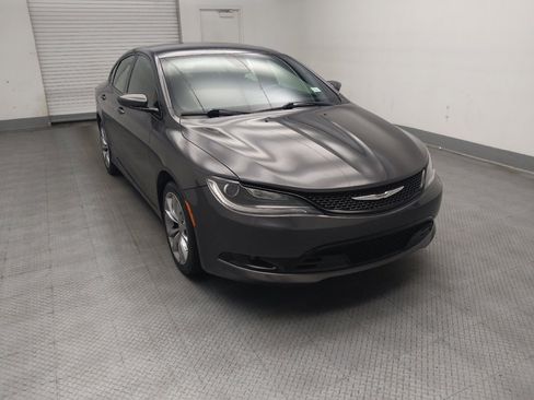 Used 2016 Chrysler 200 S w/ Navigation & Sound Group I FWD image 13