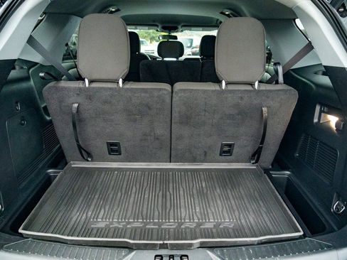 Used 2022 Ford Explorer XLT image 26