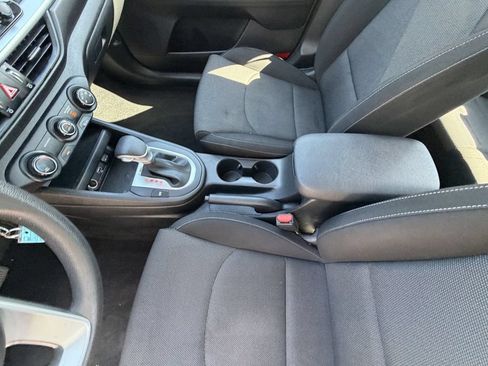 Certified 2023 Kia Forte LXS FWD image 18