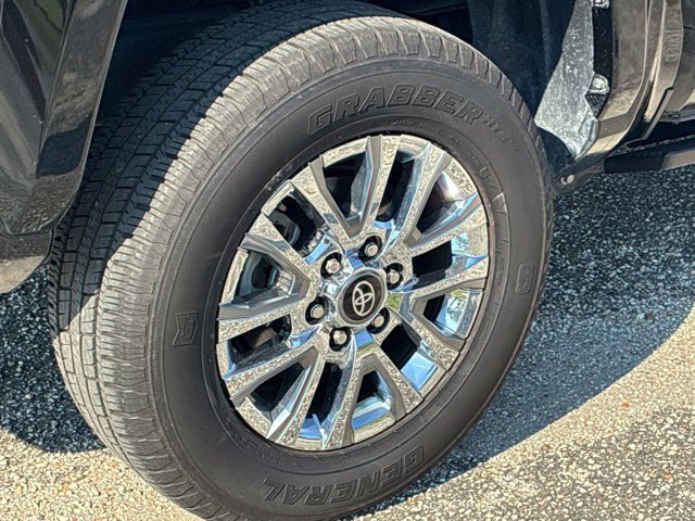 Used 2024 Toyota Tacoma Limited w/ Limited Package (LT) AWD/4WD image 15
