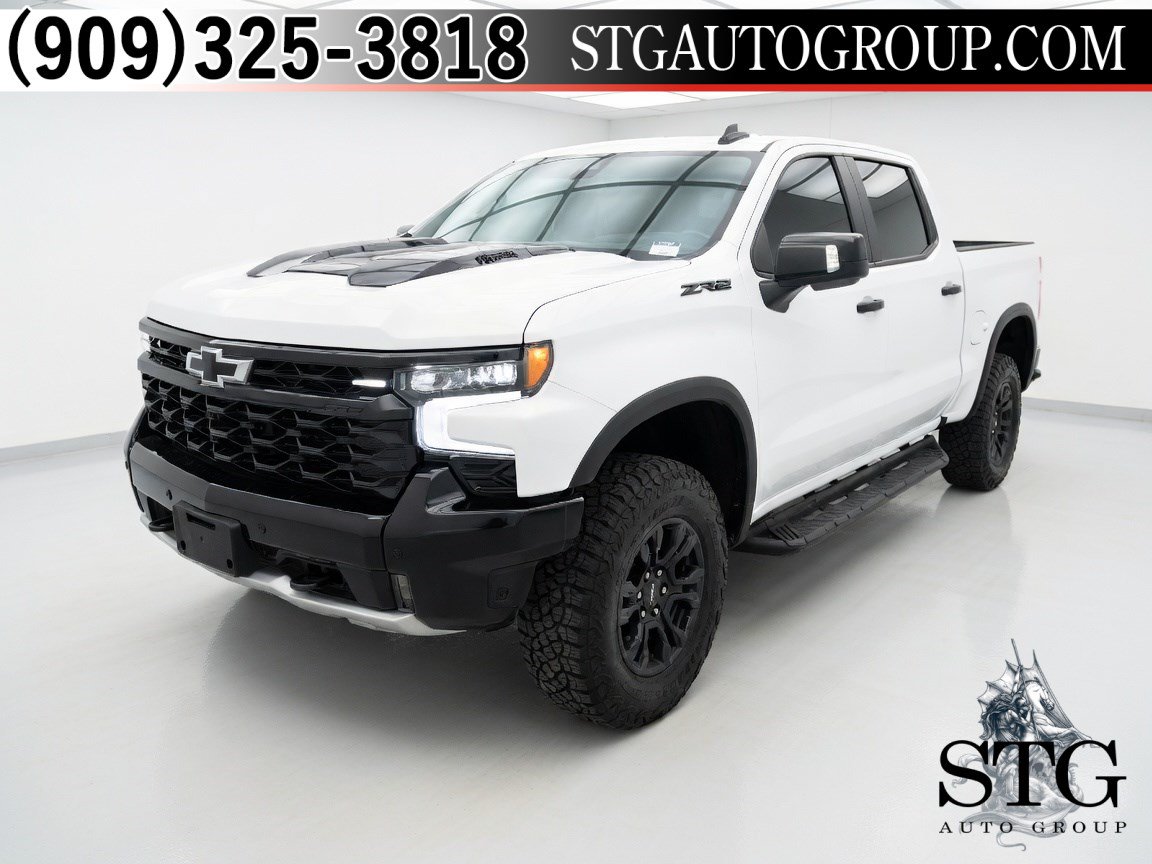 Used 2025 Chevrolet Silverado 1500 ZR2 w/ Technology Package AWD/4WD image 1