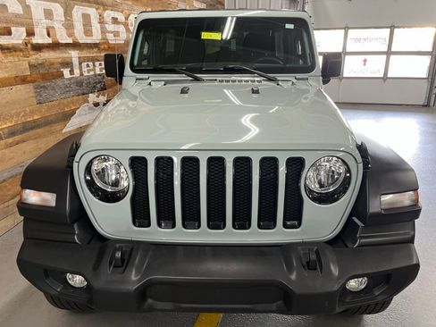 Used 2023 Jeep Wrangler Unlimited Sport AWD/4WD image 7