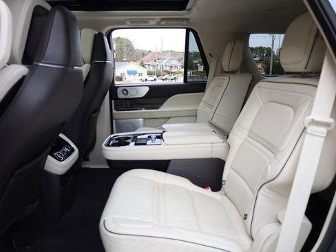 Used 2020 Lincoln Navigator Black Label image 20
