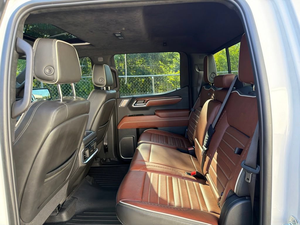 Used 2025 GMC Sierra 1500 Denali Ultimate AWD/4WD image 19