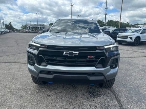 Used 2024 Chevrolet Colorado Z71 AWD/4WD image 8