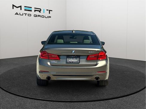 Used 2019 BMW 530i RWD image 8