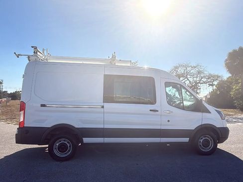Used 2018 Ford Transit 350 148 Medium Roof image 3