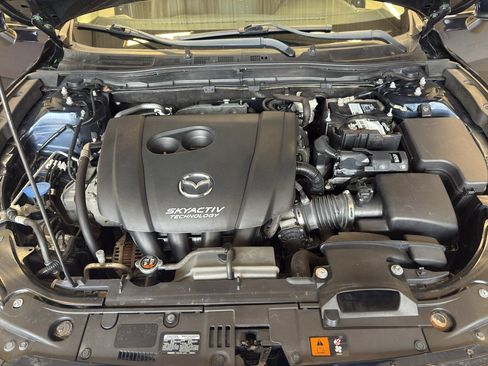 Used 2018 MAZDA MAZDA3 Touring FWD image 31
