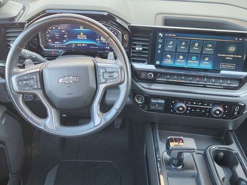 Used 2023 Chevrolet Silverado 1500 ZR2 image 24