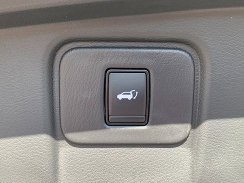 Used 2024 Nissan Murano SL image 8