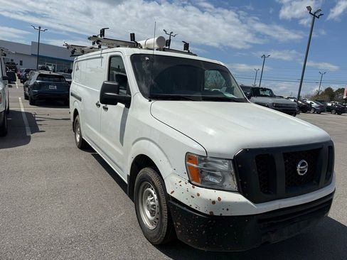 Used 2020 Nissan NV 1500 S image 2