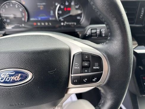 Used 2024 Ford Explorer Limited RWD image 29