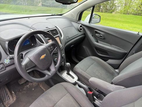 Used 2016 Chevrolet Trax LS FWD image 5
